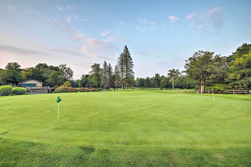 Community Golf Course (Addt'l Fee) | Pocono Farms Country Club