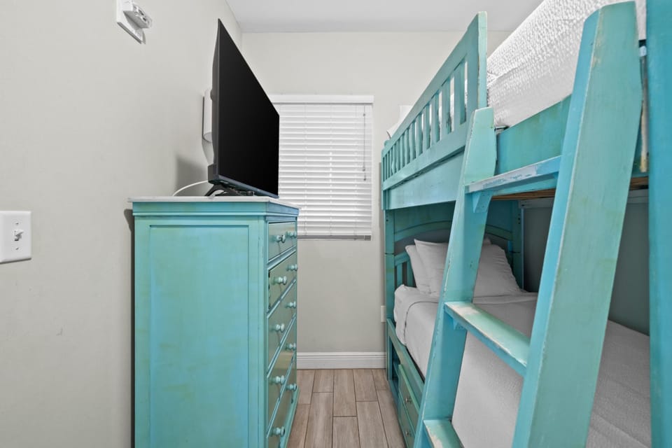 Bunk Room