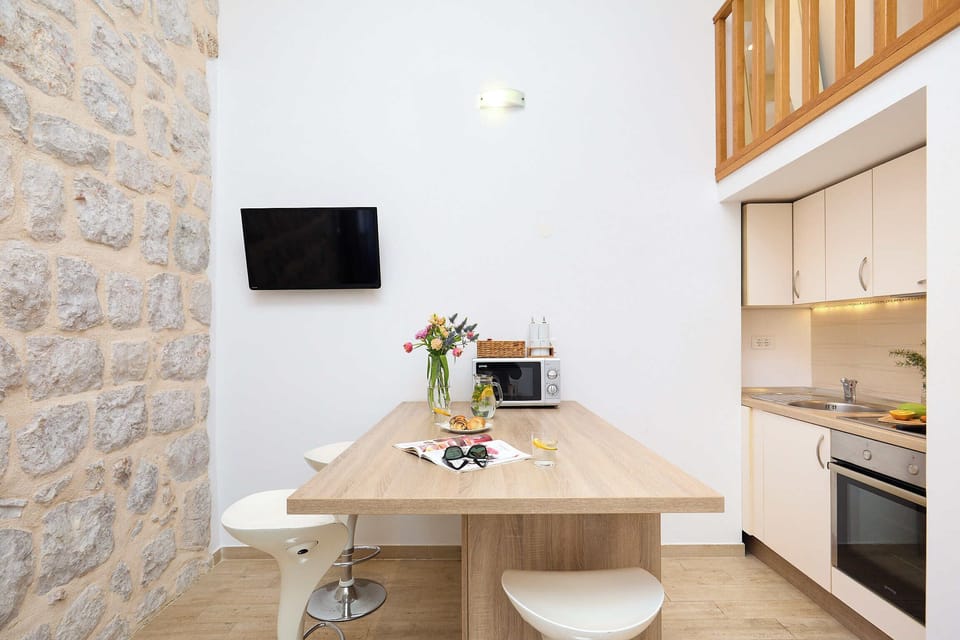 Dining area/ Kitchen