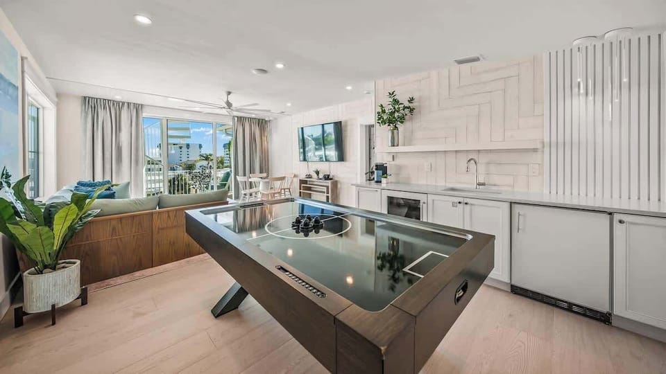 Third Living Level - Club Room - Air Hockey - Balcony and Rooftop Access - Gulf Views