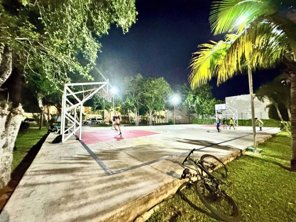 Sport court