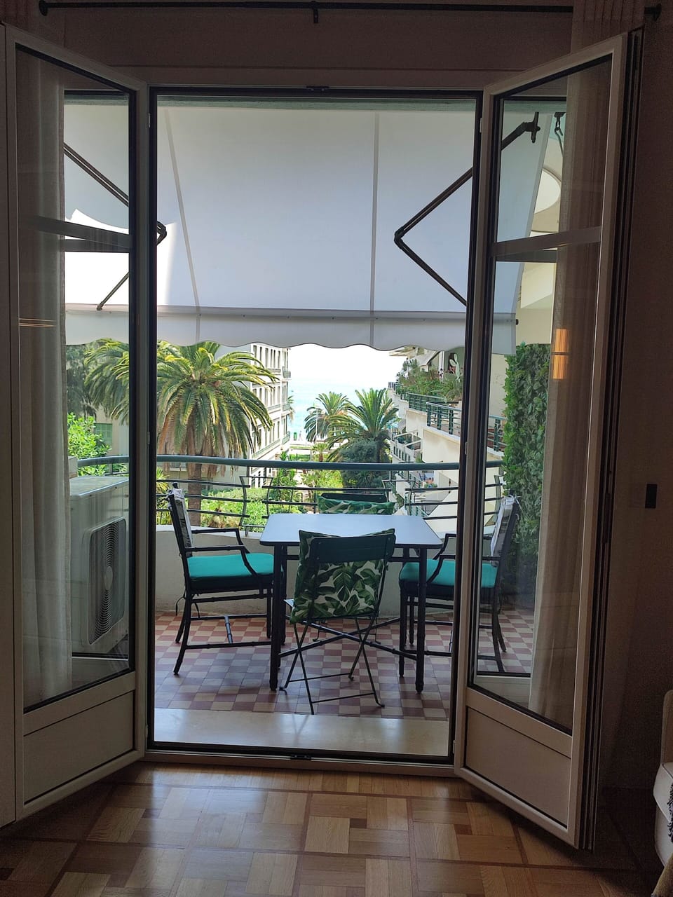 Quiet balcony with amazing views