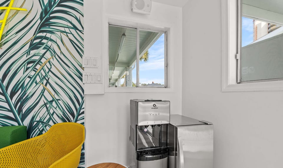 Enjoy complimentary ice and a refreshing water cooler for your convenience!