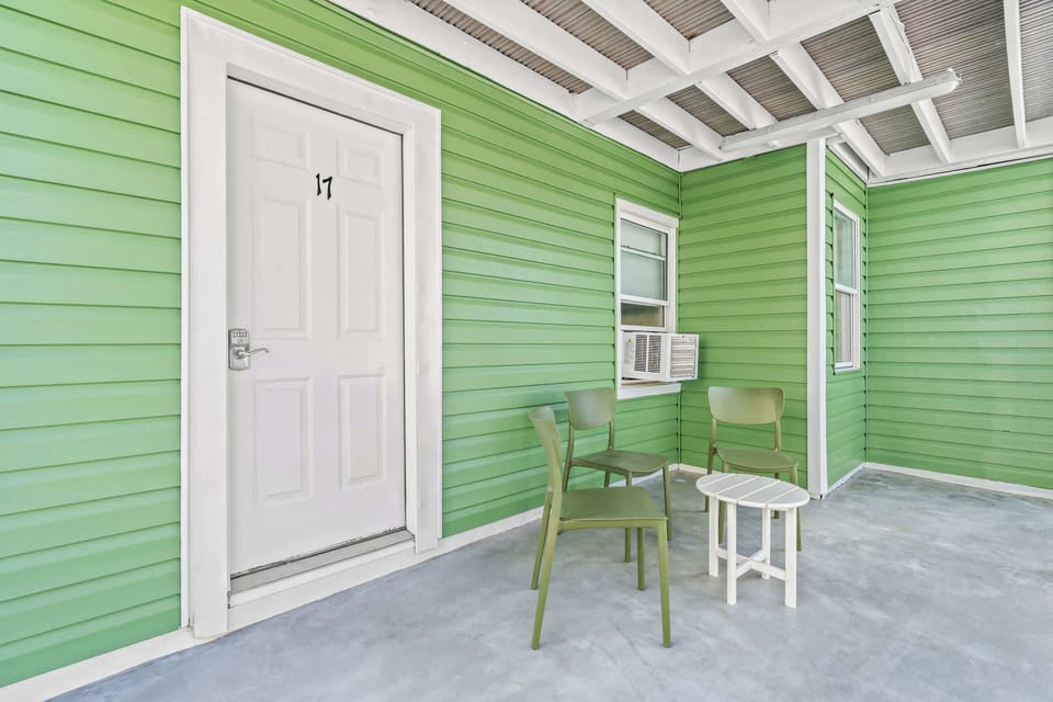 Back patio seating space