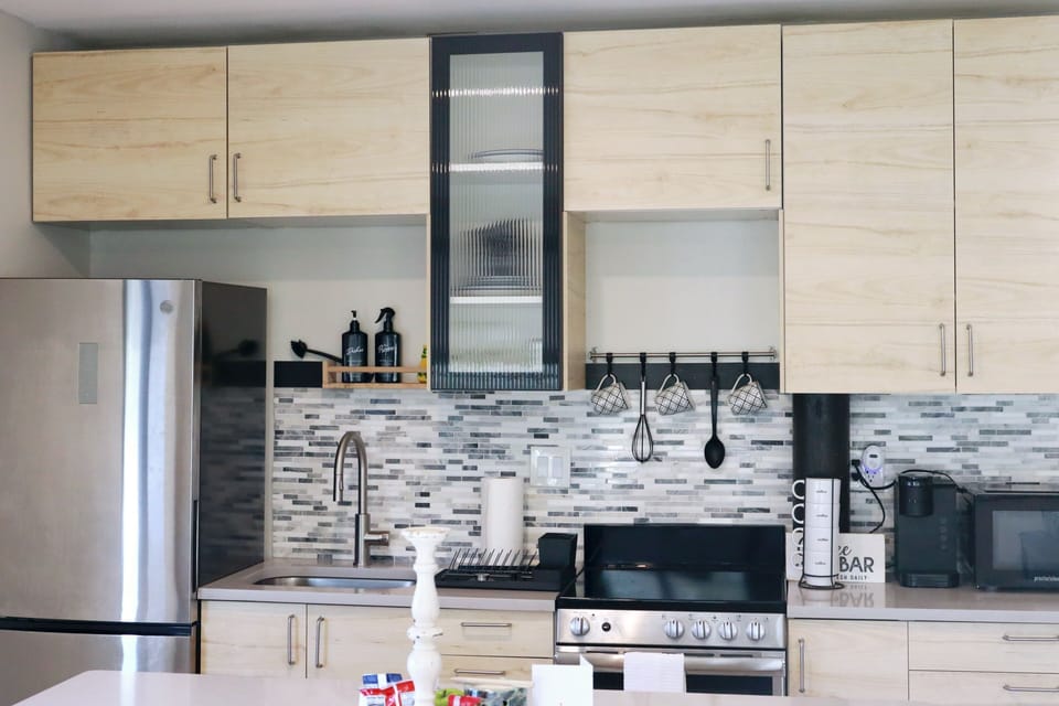 Full Kitchen 