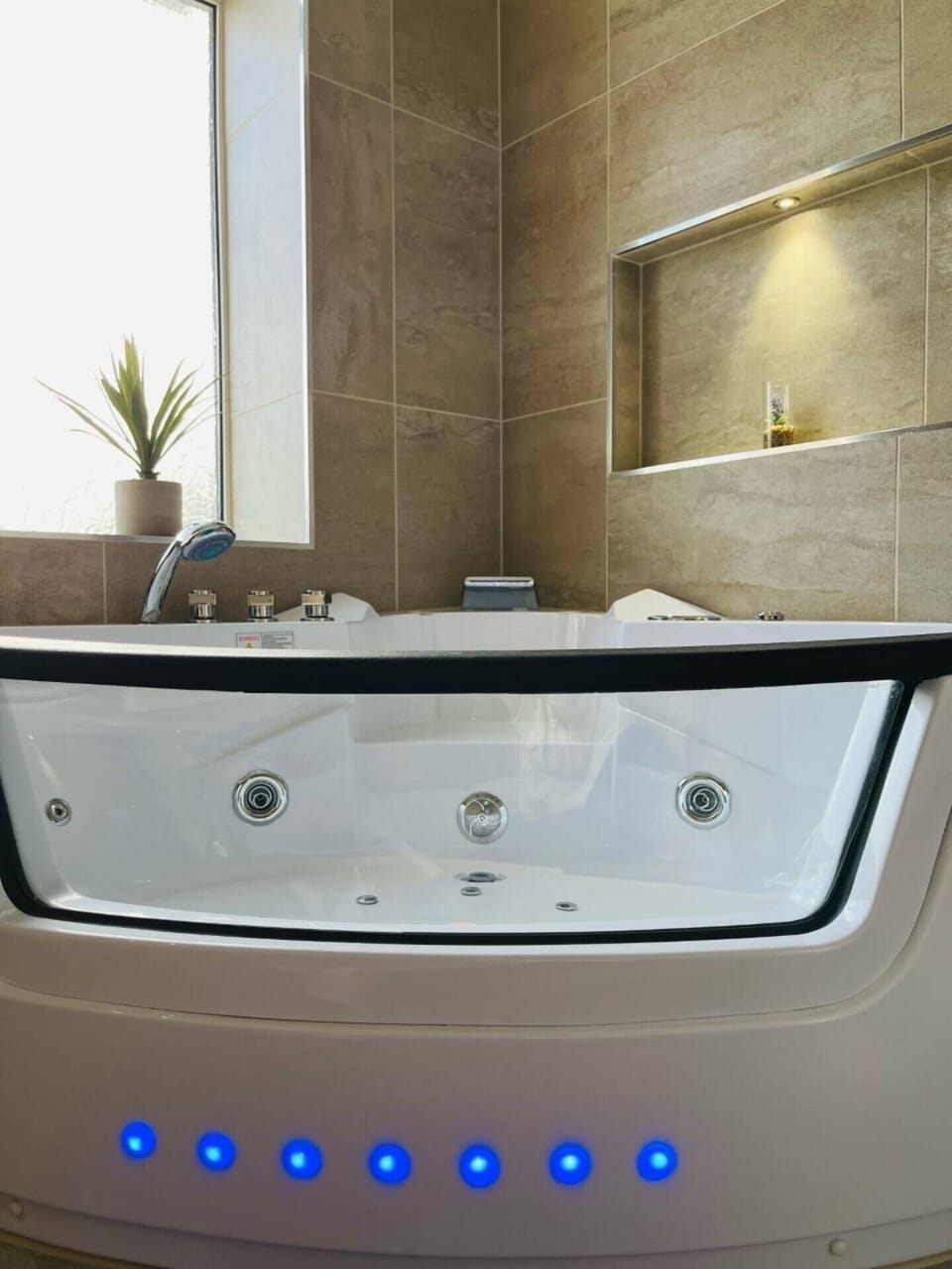 Whirlpool bath