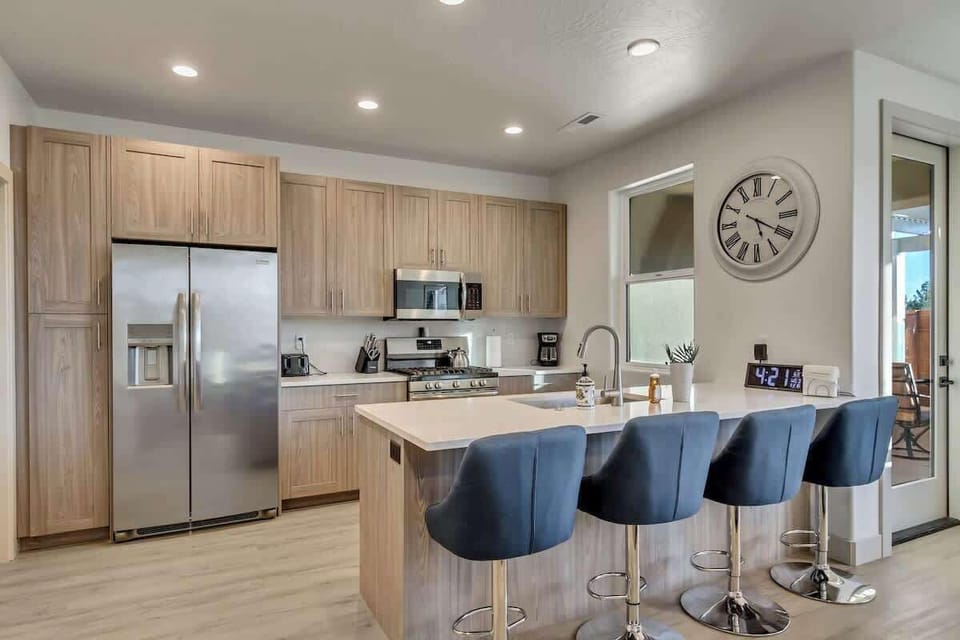 Fully Stocked Kitchen