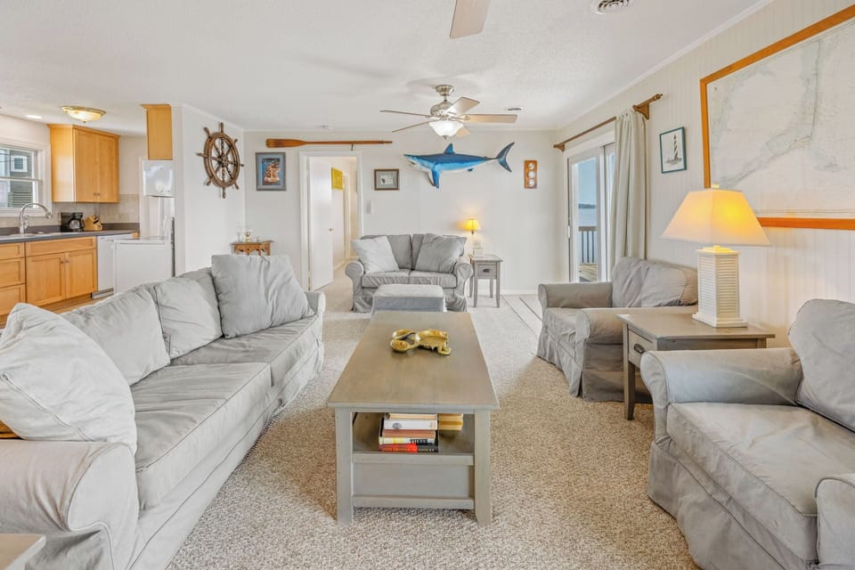 Surf or Sound Realty - 1198 - Breezy Point - Great Room -5