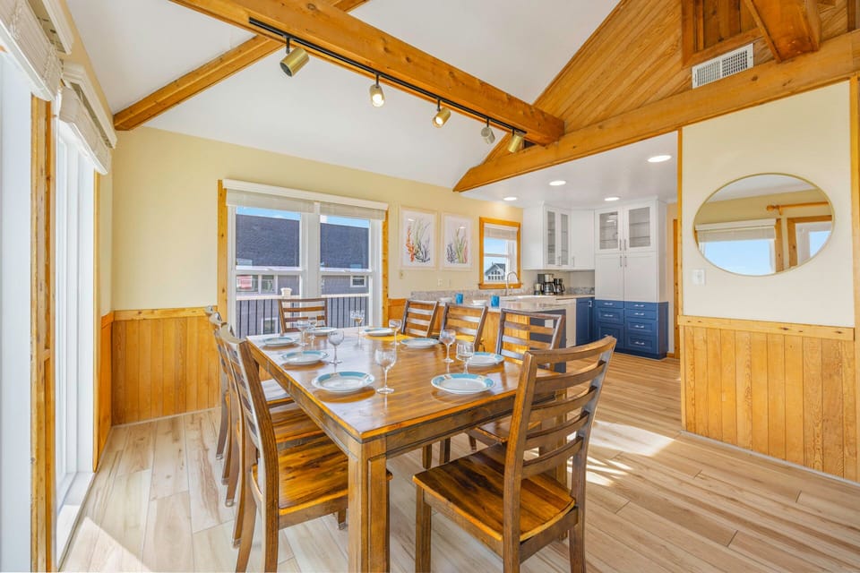 Surf or Sound Realty - 1205 - 1 To Sea - Dining Area -1