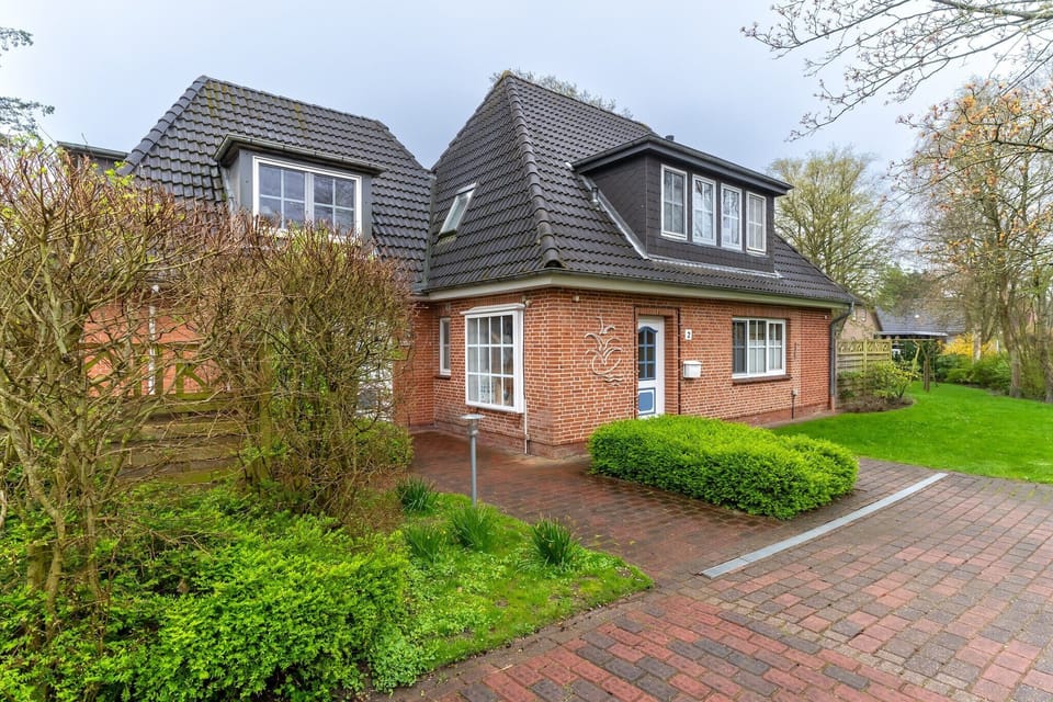 Holiday Home Exterior [summer]