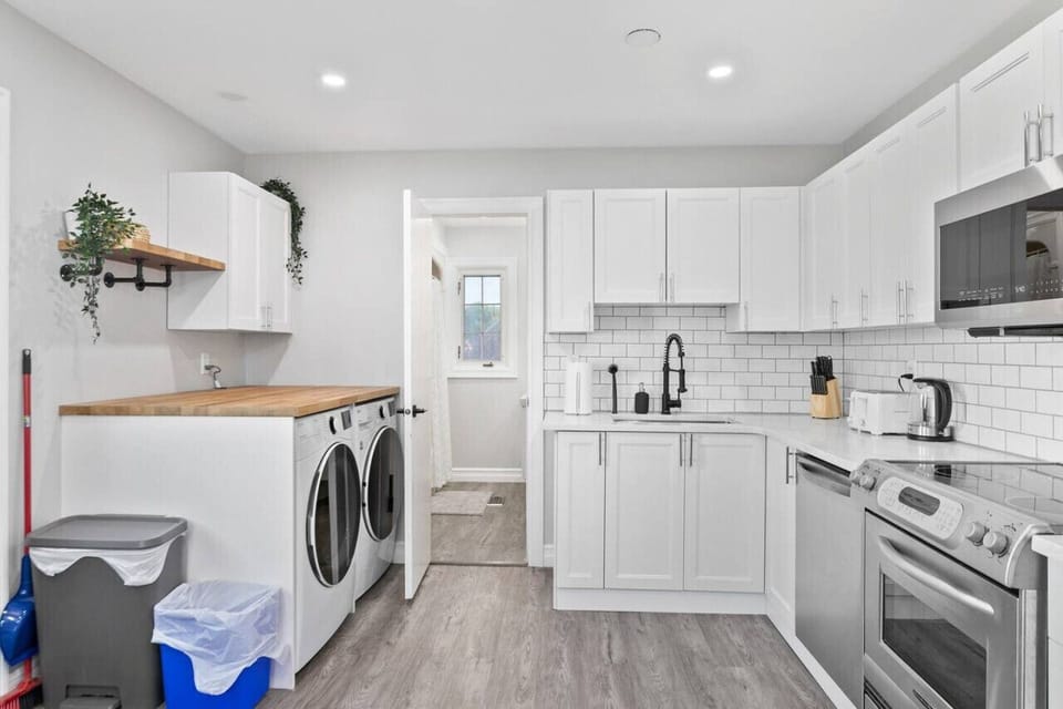 Full stocked kitchen