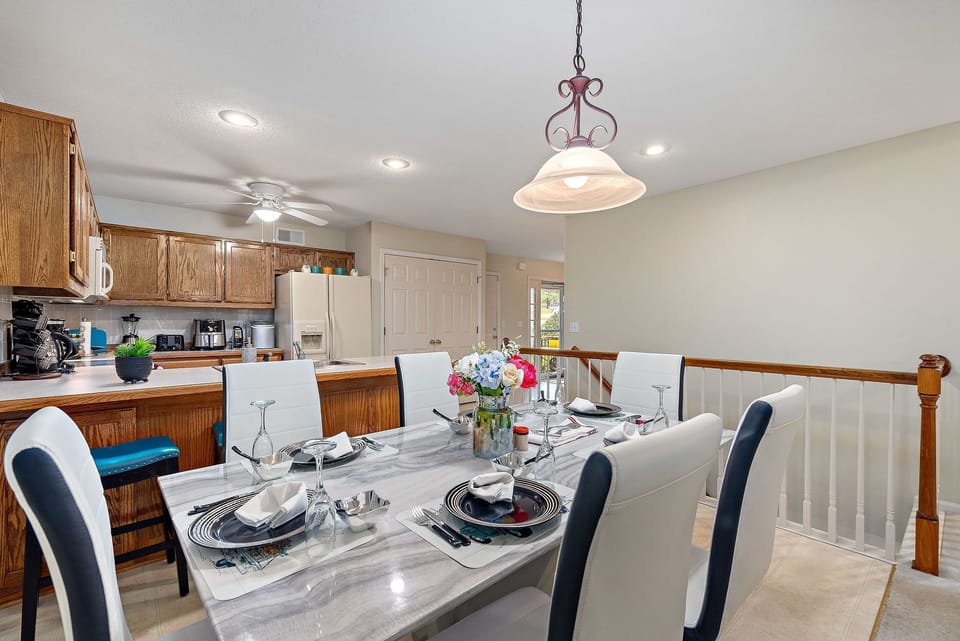 Dining Room, Dining Table, Furniture, Indoors, Table