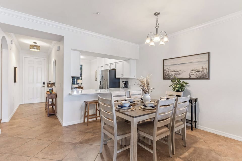 Entryway, Kitchen & Dining Room