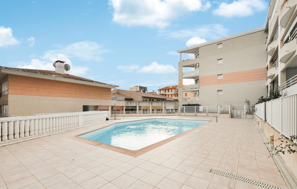 pool