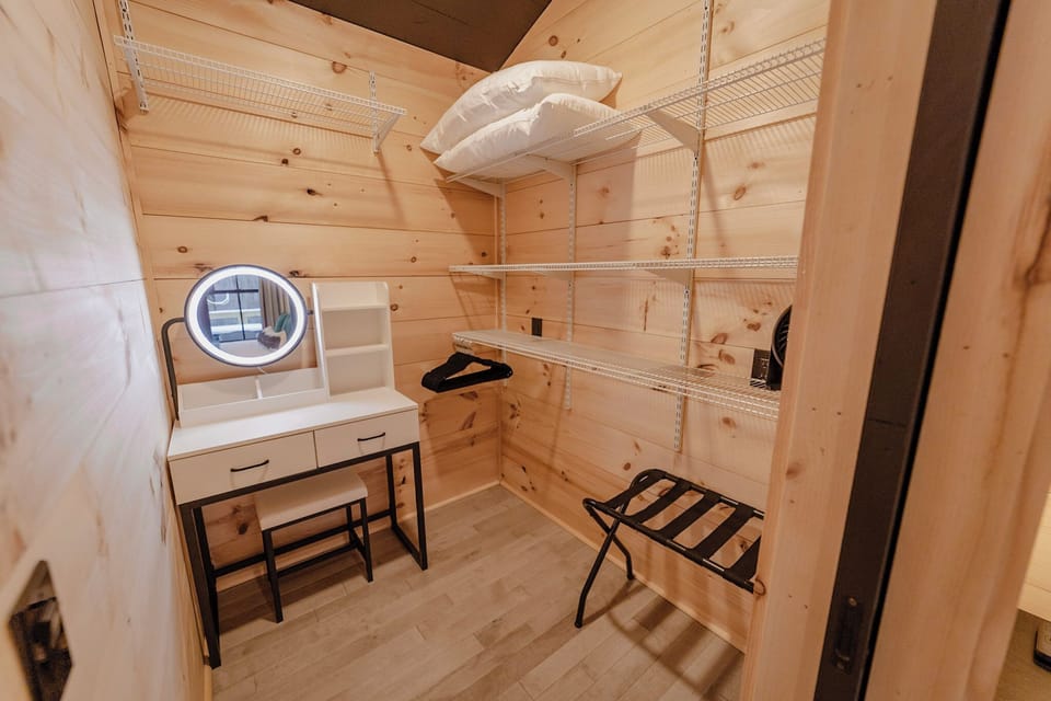 Bedroom #2 with en-suite bathroom and walk in closet. 