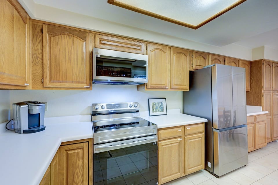 Brand new oven and microwave