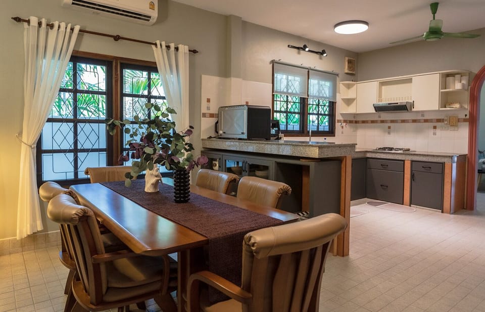 Kesorn Charming Authentic Thai Pool Villa Phuket (3972)