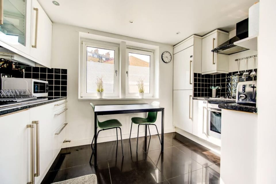 A perfect spot for morning coffee or catching up on emails. From breakfast to brainstorming—this table`s got your back.