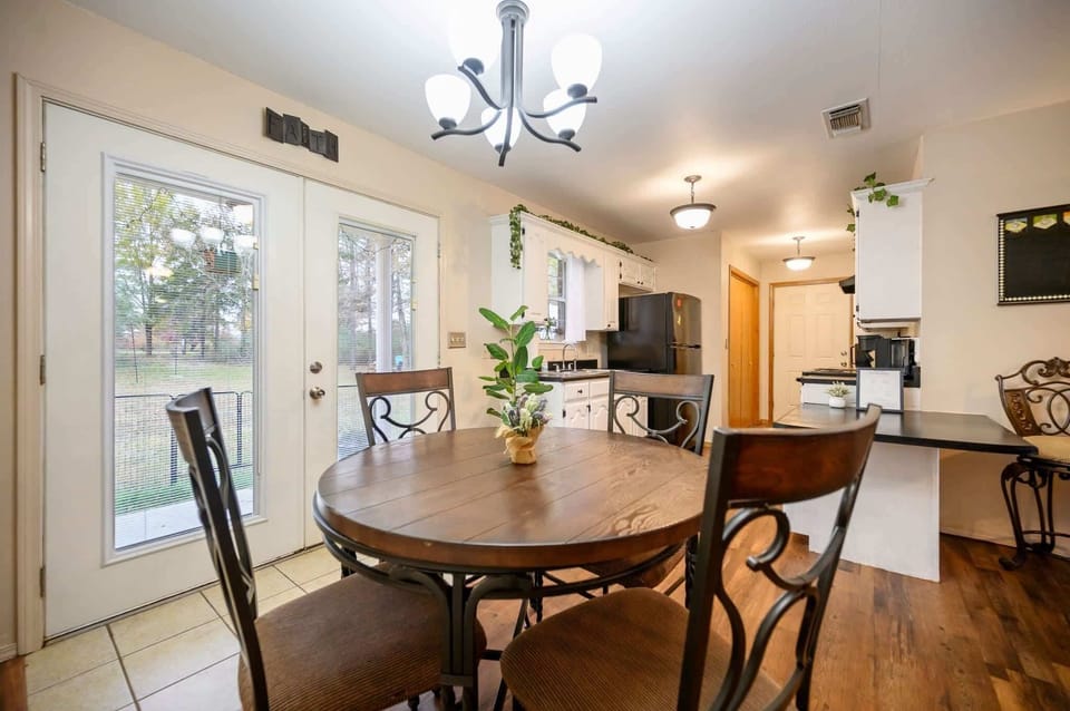 Make mealtime memories together at the dining table, seating 4