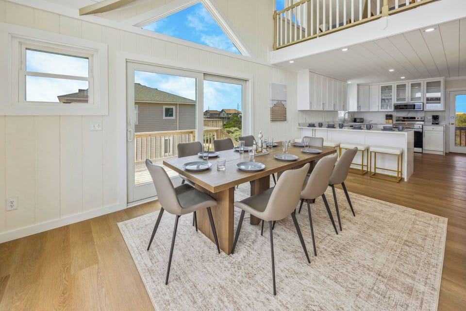 Surf or Sound Realty - 1214 - Dream Gables - Dining Area -4