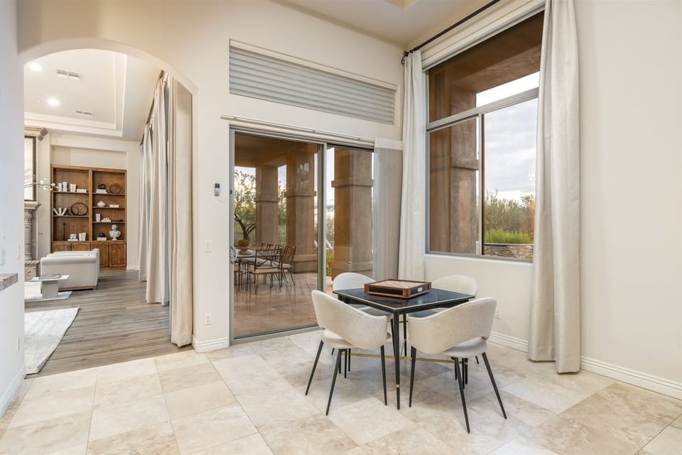 Kitchen Family Room