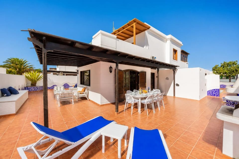 Beautiful villa with private pool and terrace
