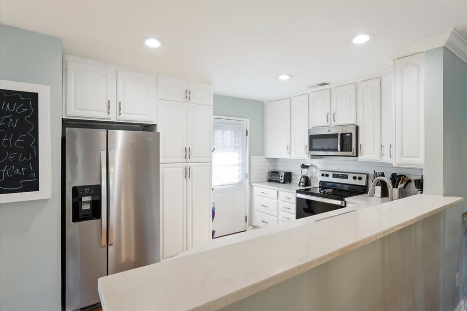 Updated Kitchen at 756 Queens Grant
