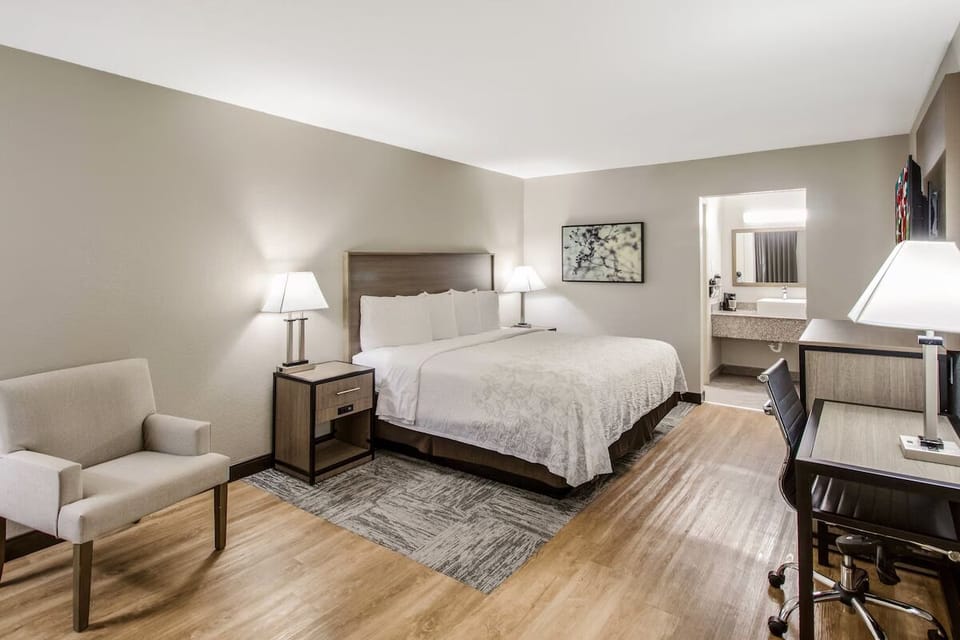Stretch out comfortably with cozy seating and fresh linens.