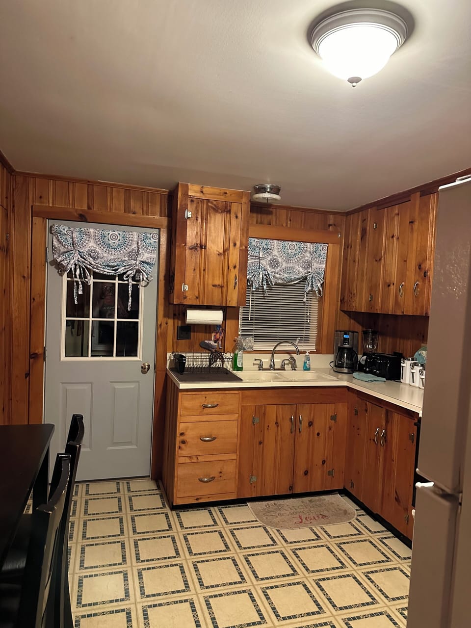 Well equipped kitchen with all the necessities