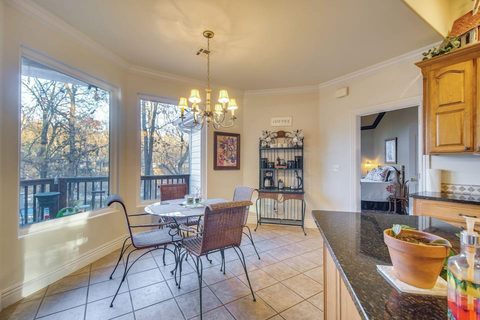 Dining Area | Main Level