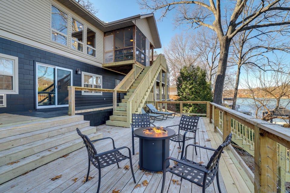 Bella Vista Vacation Rental | 4BR | 3.5BA | 2,500 Sq Ft | 2 Steps Required