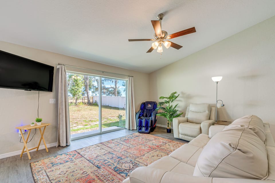 Dunnellon Vacation Rental | 1BR | 1BA | 1,215 Sq Ft | 1 Step Required