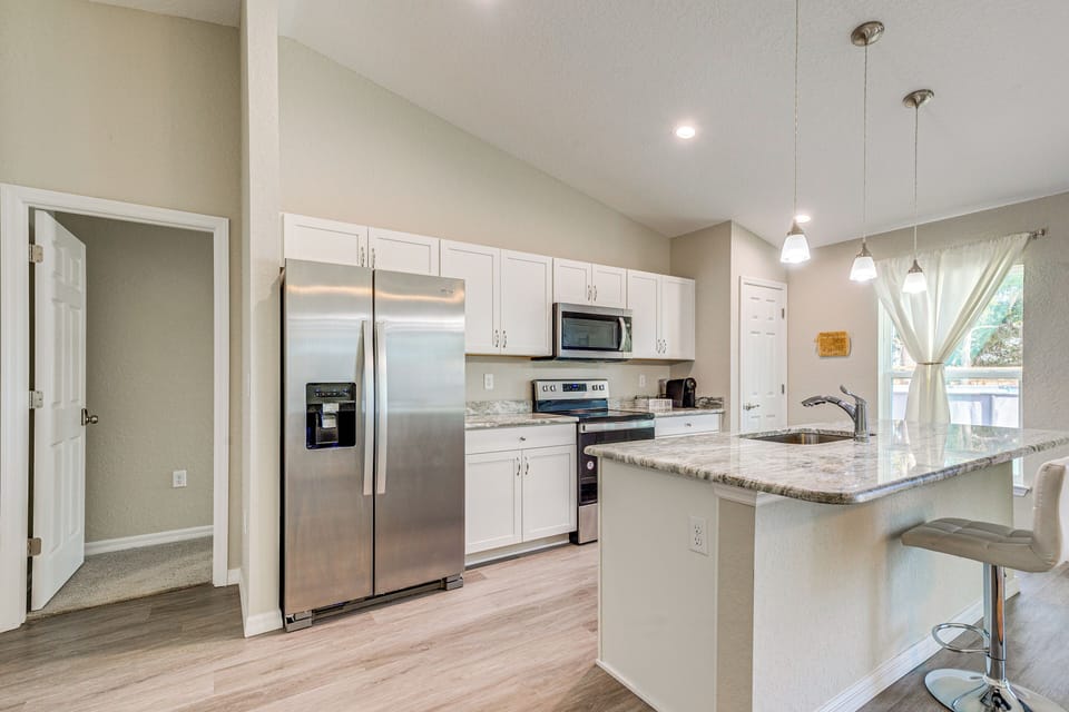 Kitchen | Single-Story House | In-Unit Laundry | Central Heating & A/C