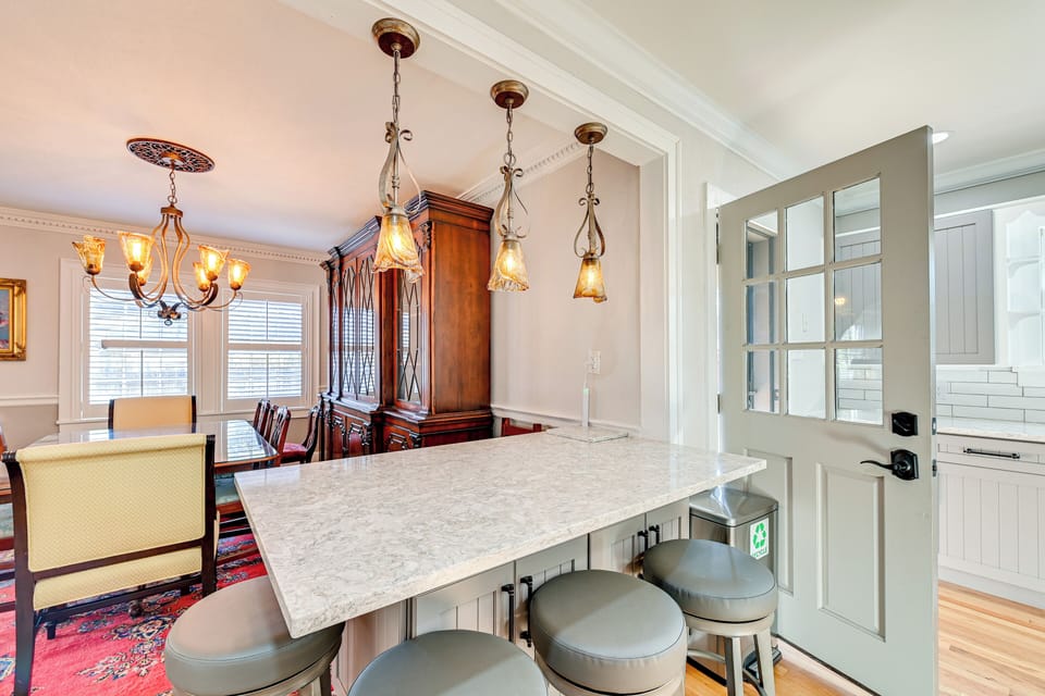 Breakfast Bar | 1st Floor