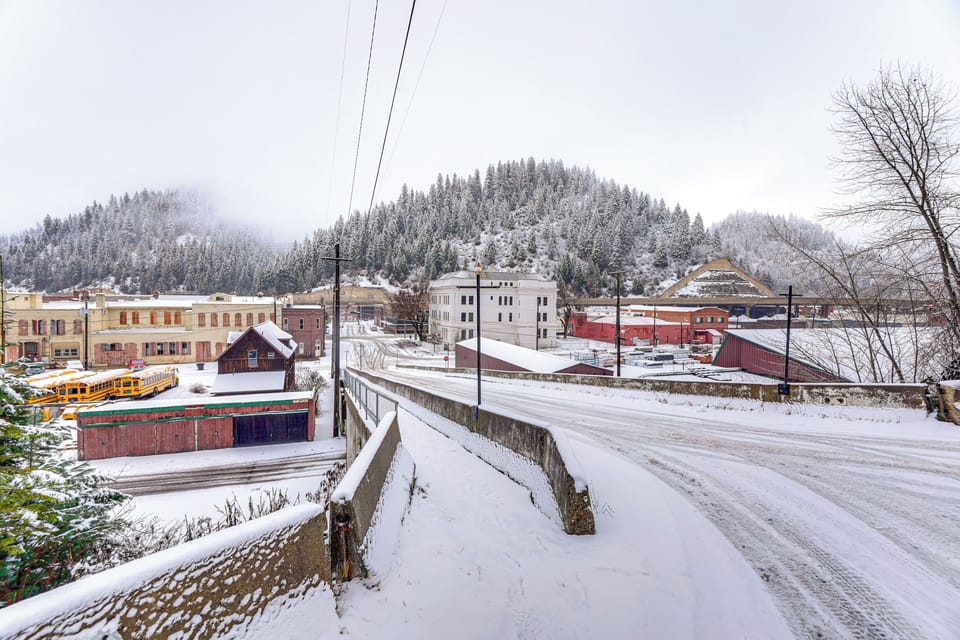 Walk to Downtown Wallace