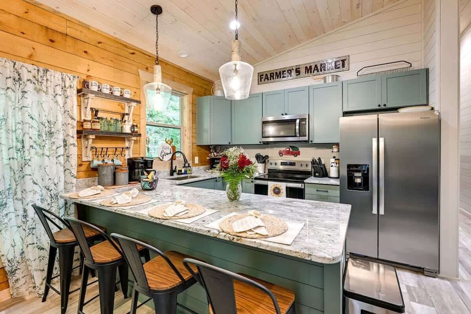 Fully equipped kitchen