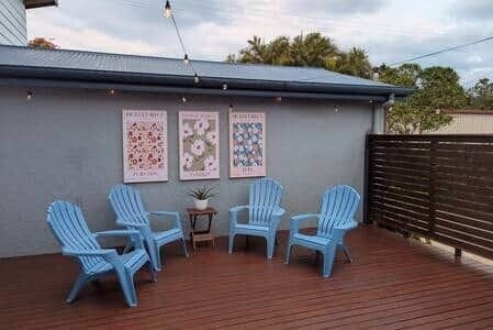 Second outdoor deck directly off the living room. 