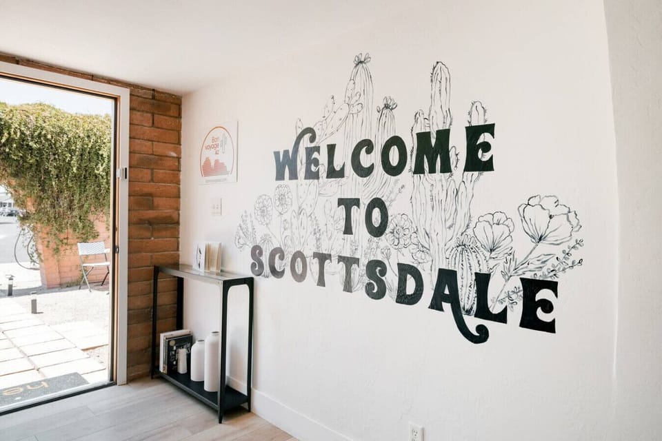 Scottsdale-inspired mural makes a bold first impression
