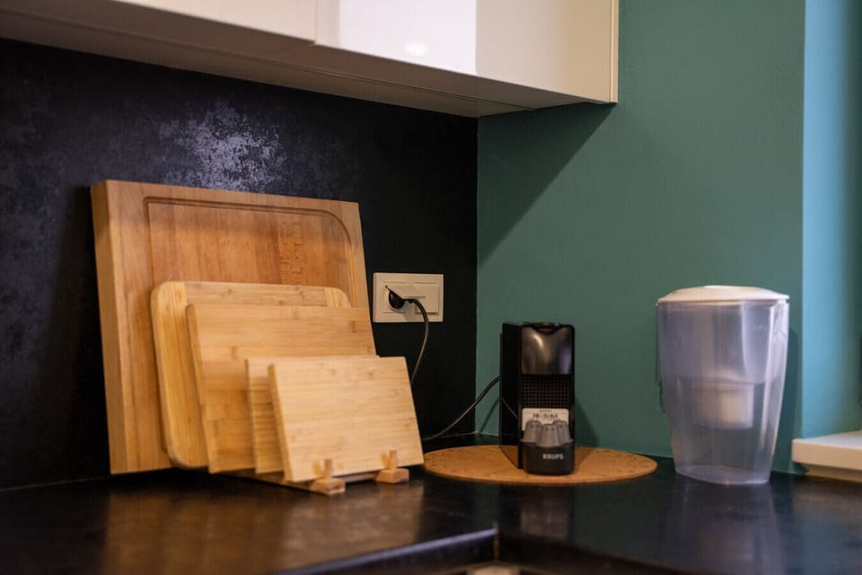 Kitchen Equipment | Book Now with RENTUJEMY.COM