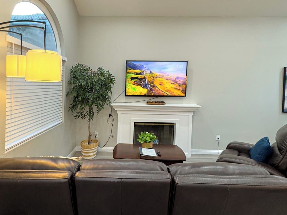 Living room 2