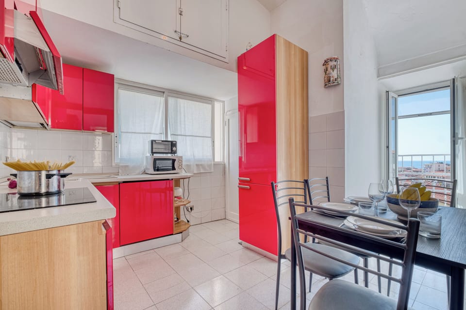 Kitchen and dining area