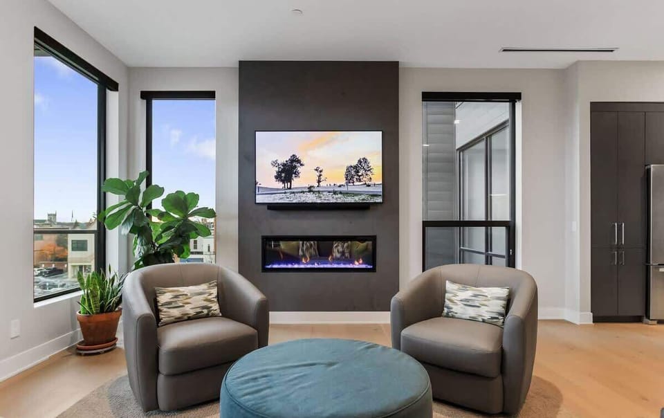 Living Room Seating/TV/Fireplace