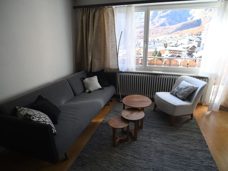 Furniture, Interior Design, Flooring, Couch, Floor, Textile, Living Room, Home, Room, Apartment