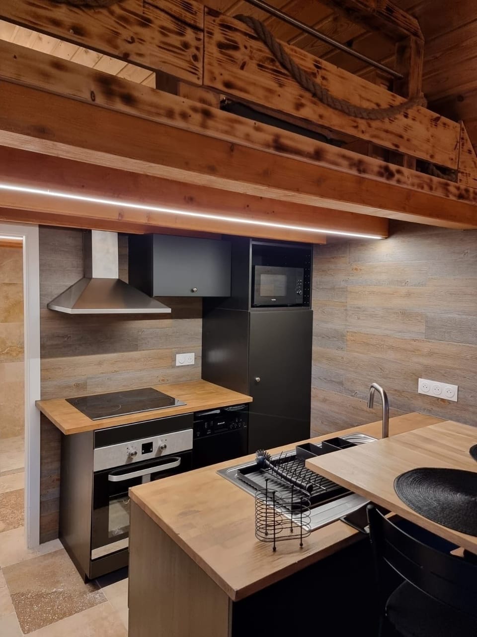 Private kitchen
