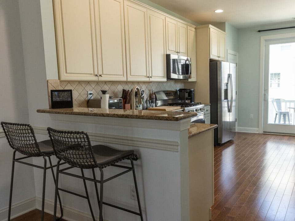 Breakfast bar