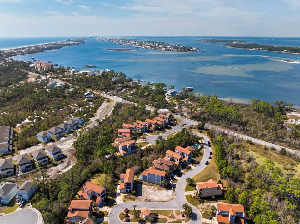 Close to it all!  National Seashore beaches, intracoastal waterway, restaurants