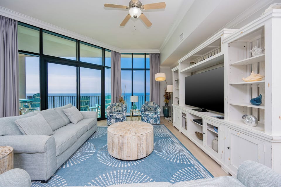 The Oasis 3105 Orange Beach, Alabama, beach front, 3 bedroom condominium