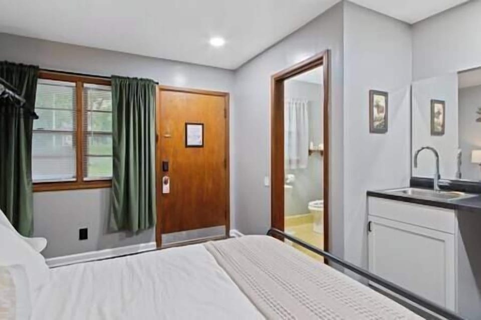 506b4428 03a2 46e6 be09 d703080e185c