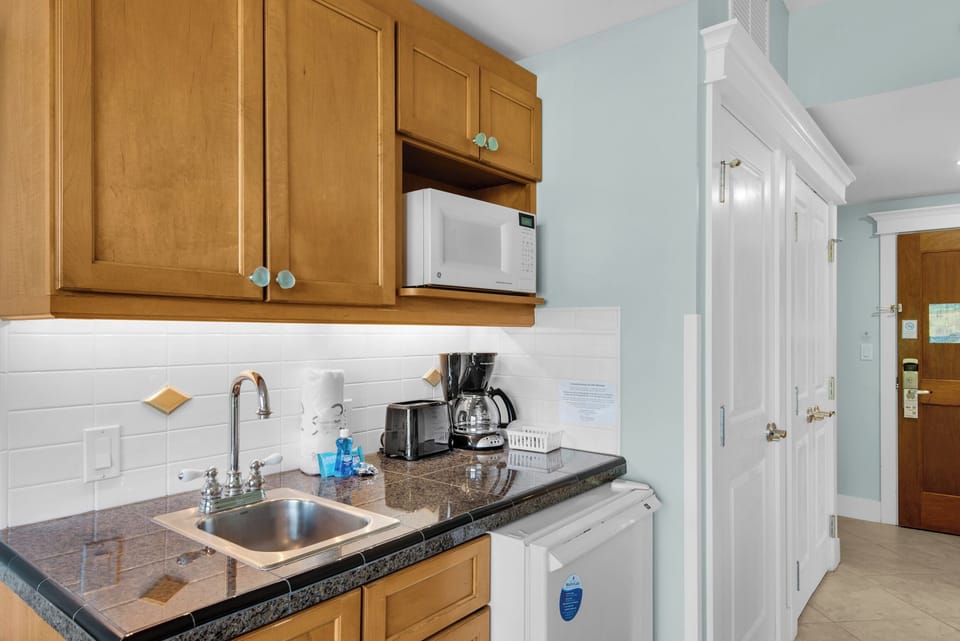 Kitchenette