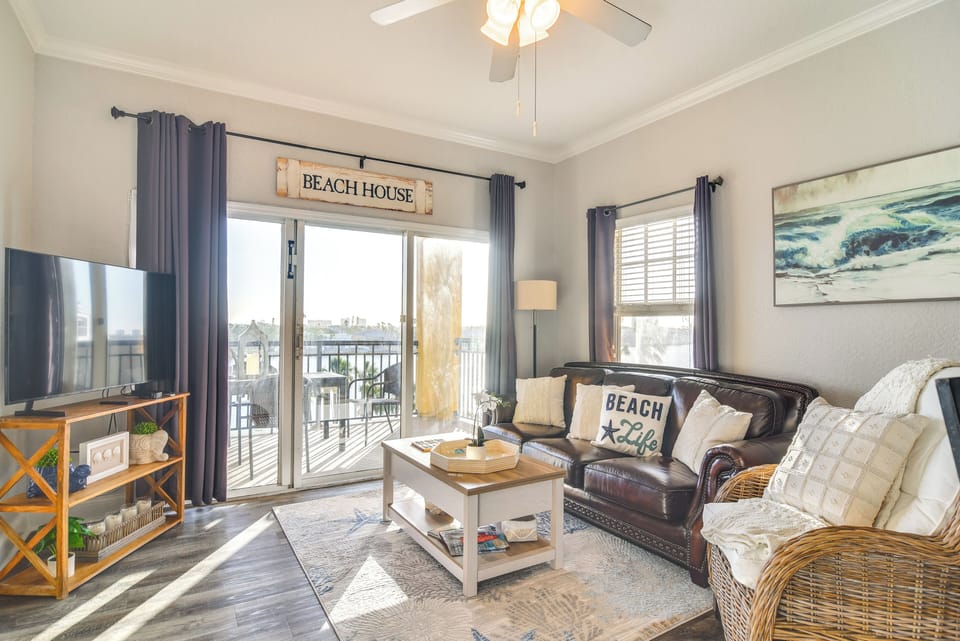 Treasure Island Vacation Rental | 2BR | 2BA | 930 Sq Ft | Step-Free Access